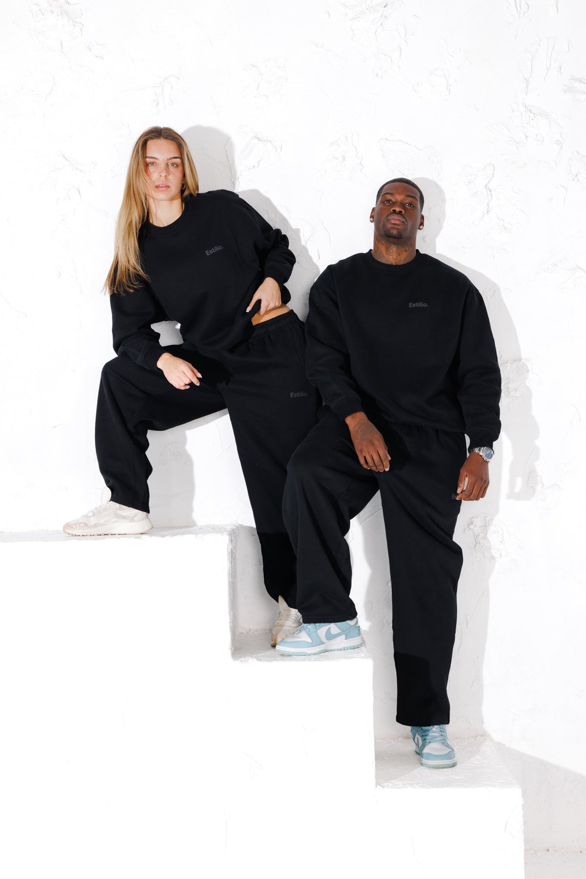 'Central' Crewneck - Black