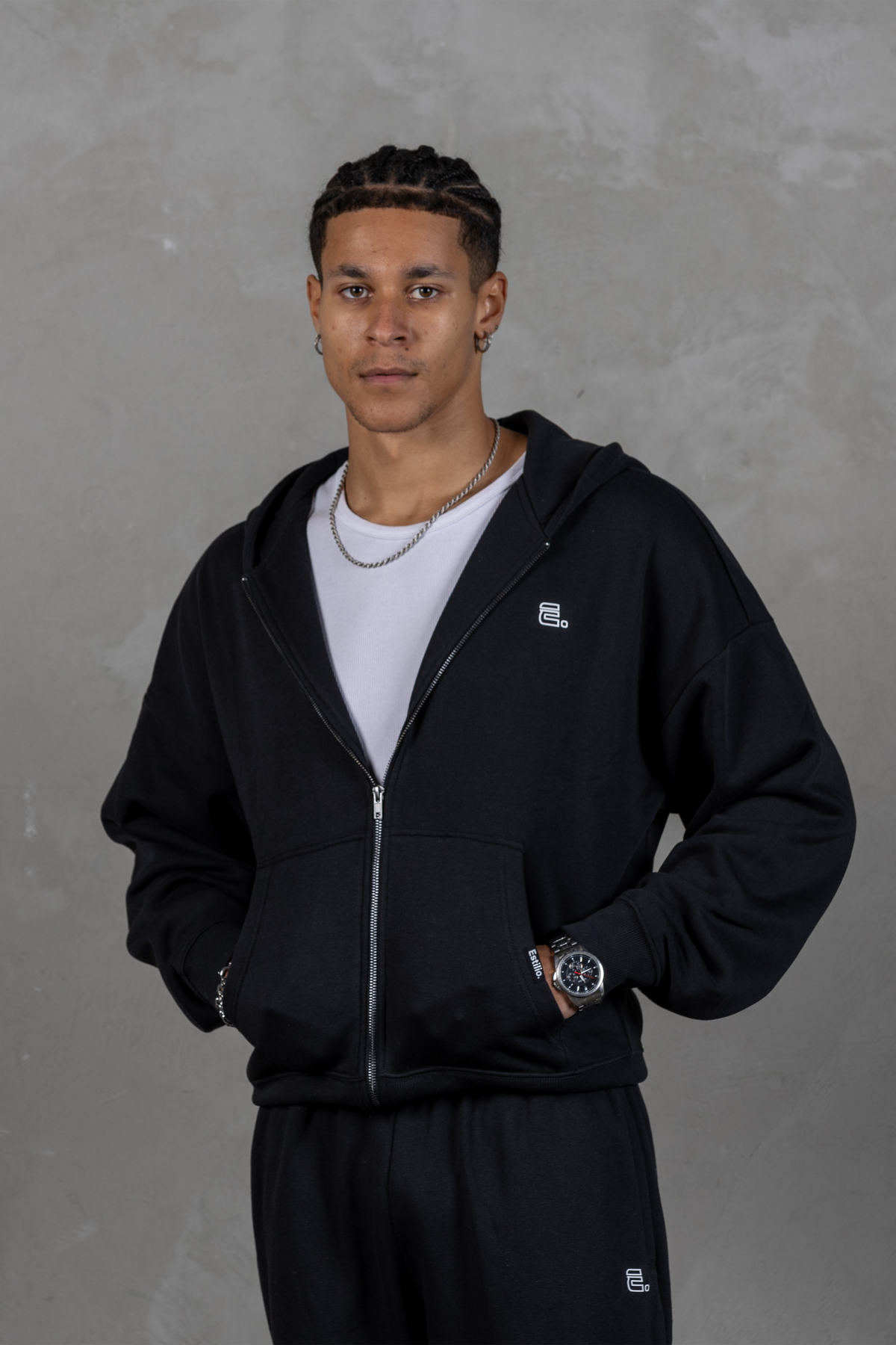 'District' Zip Up - Black