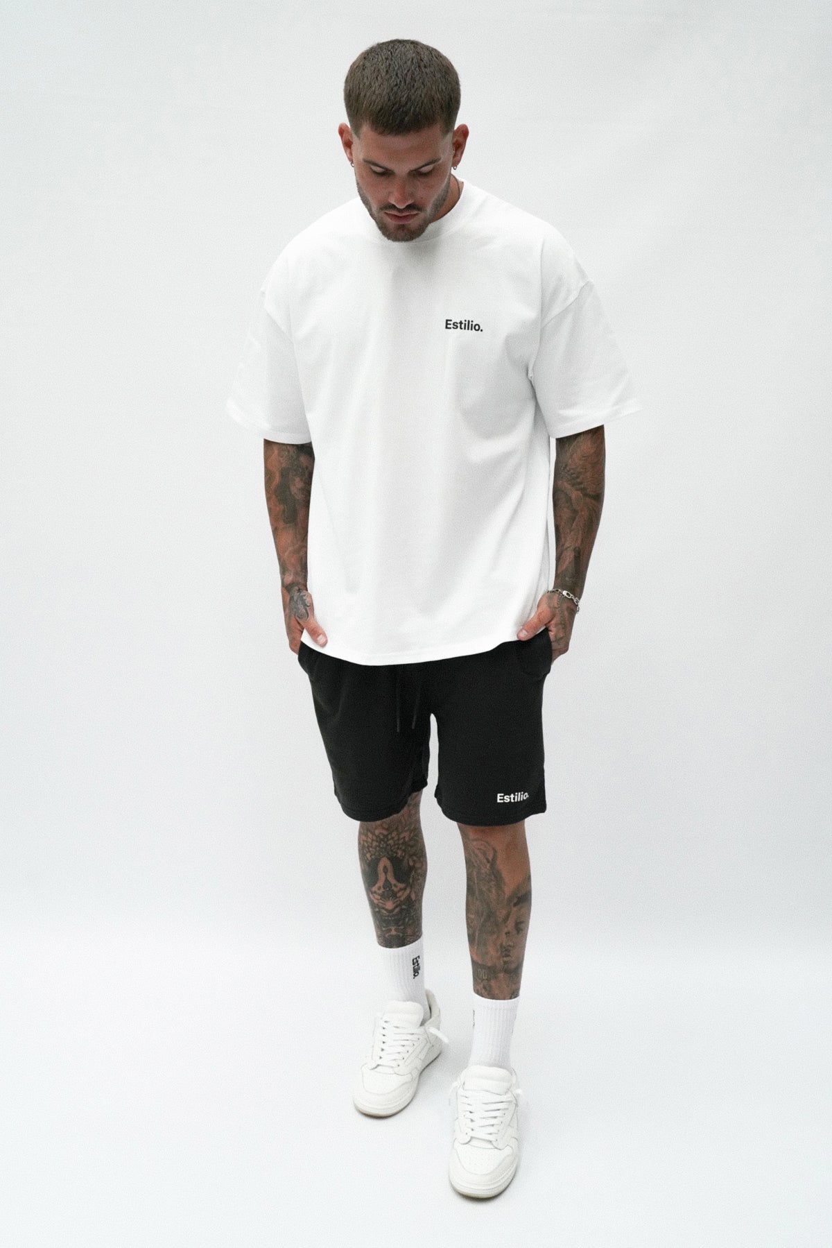 Essence Shorts - Black